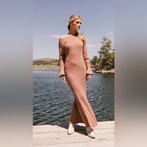 NWT Bohme Elegant Off-Shoulder Asymmetrical Ribbed Knit Maxi Dress Clay Small